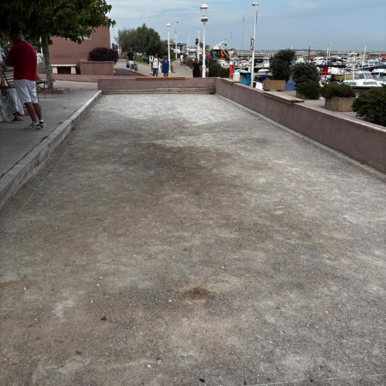 T2 refait à neuf à 50m de la plage Moure Rouge,climatisé, parking - Appartement 1 Chambre - 32