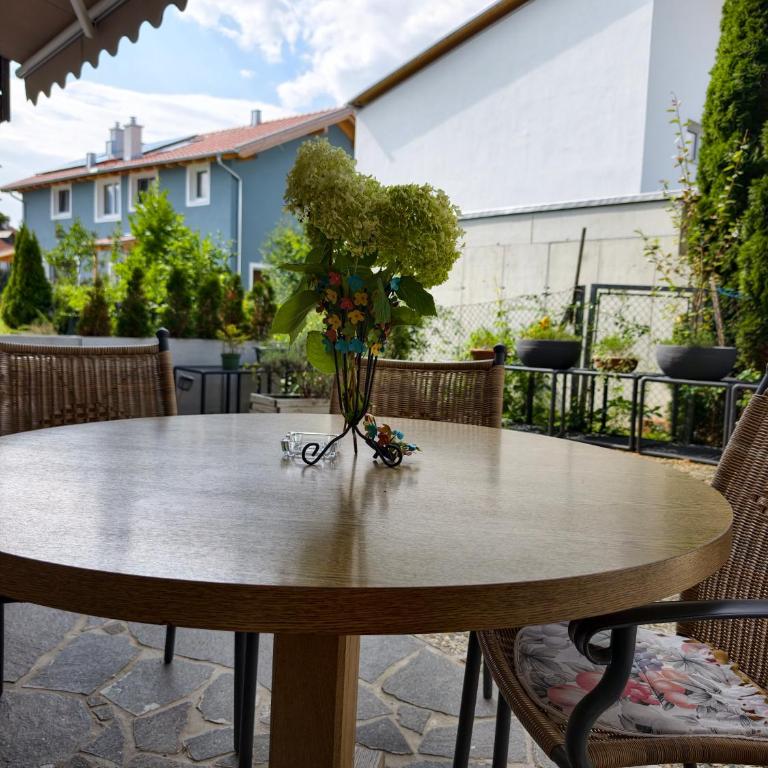 Apartment Deluxe Mutters-Ihr Zuhause bei Innsbruck! Perfekt für Familien, Gruppen bist 5 Personen !Bestes Preis Leistung! - Three-Bedroom Apartment - 34