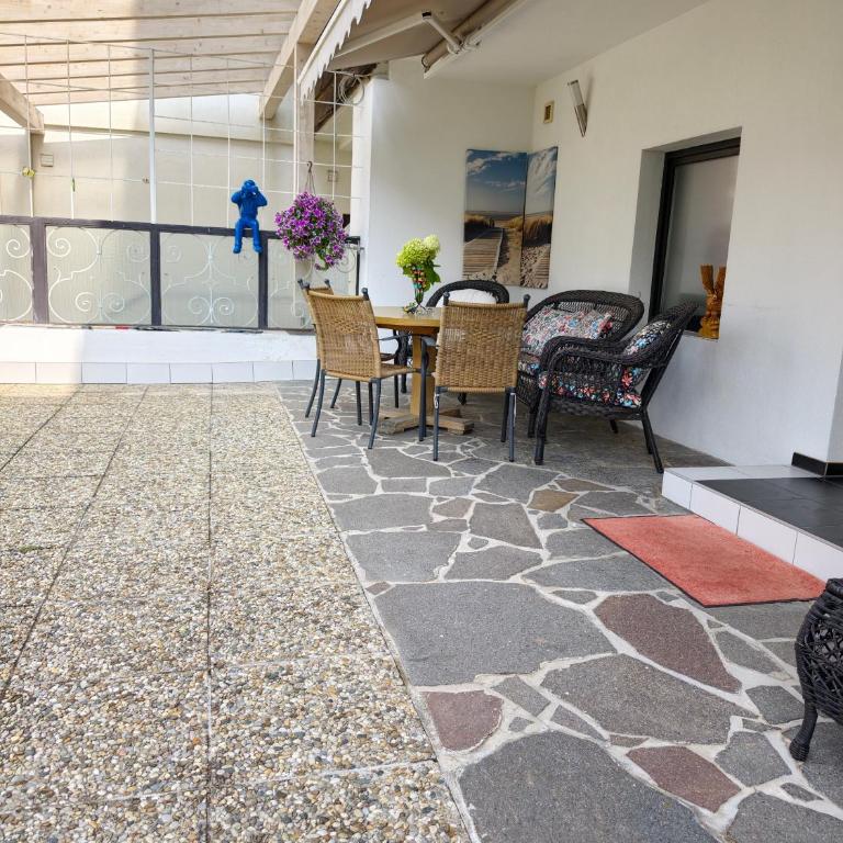 Apartment Deluxe Mutters-Ihr Zuhause bei Innsbruck! Perfekt für Familien, Gruppen bist 5 Personen !Bestes Preis Leistung! - Three-Bedroom Apartment - 35