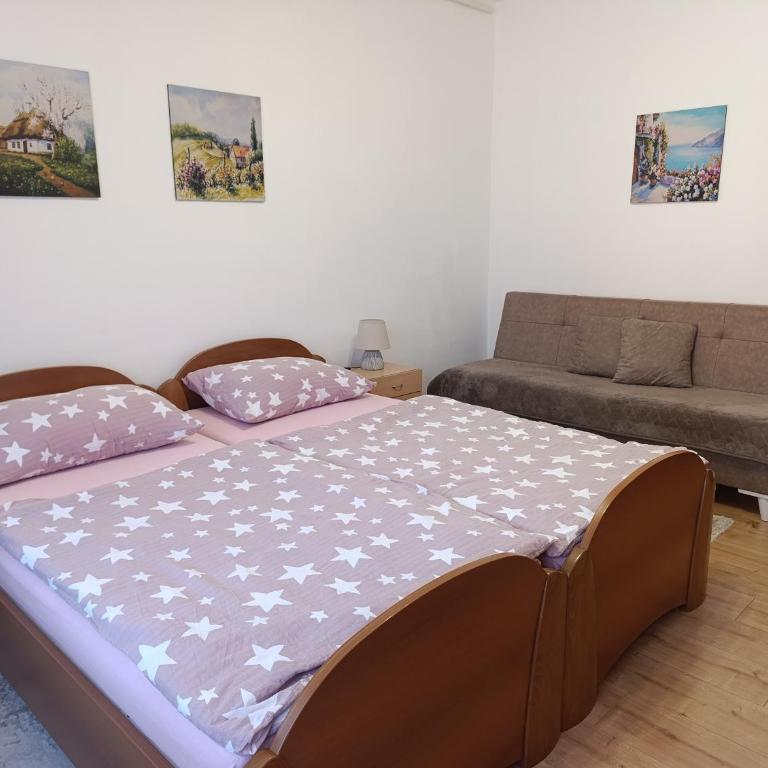Peaceful Courtyard Apartment Sarajevo - One-Bedroom Apartment - 15