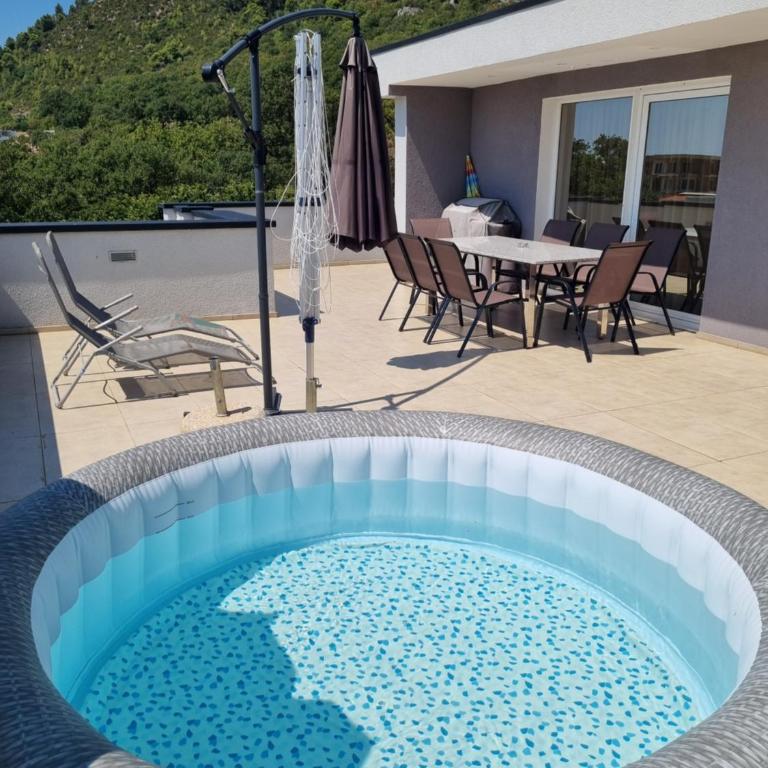 Apartmani Sutomore Tri Palme - Four-Bedroom Penthouse Apartment - 12