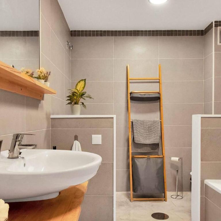 Casa Sur: Spacious & stylish 4BR by the sea - Maison 4 Chambres - 6