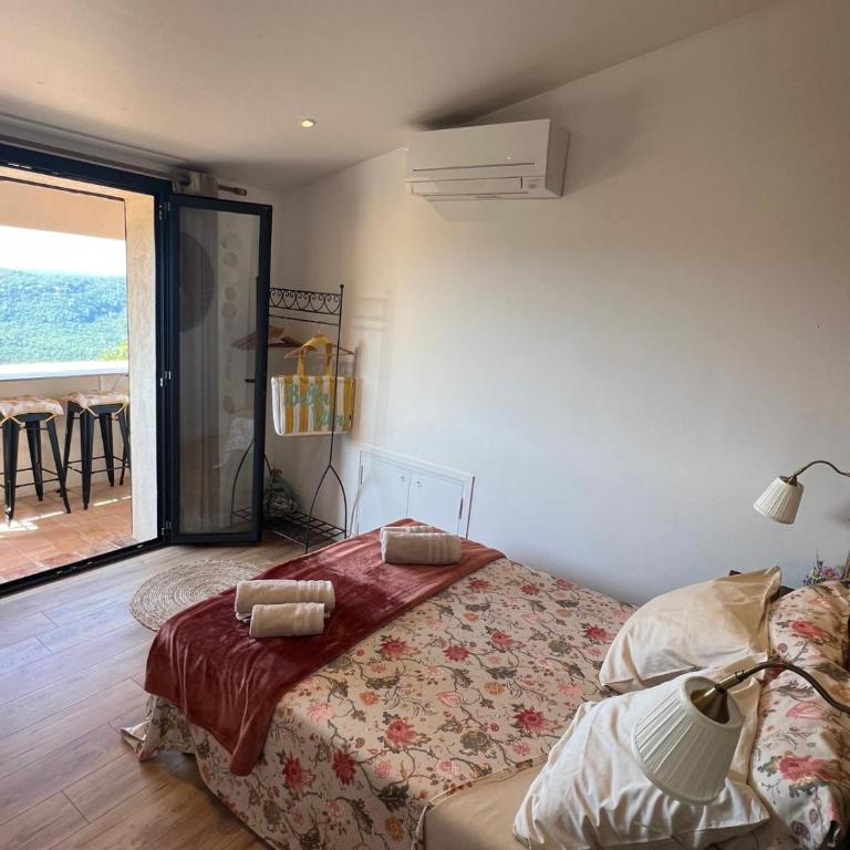 La Bichonnière B&B & SPA A slice of heaven between sea and mountain - Chambre Quadruple - Vue sur Mer - 2
