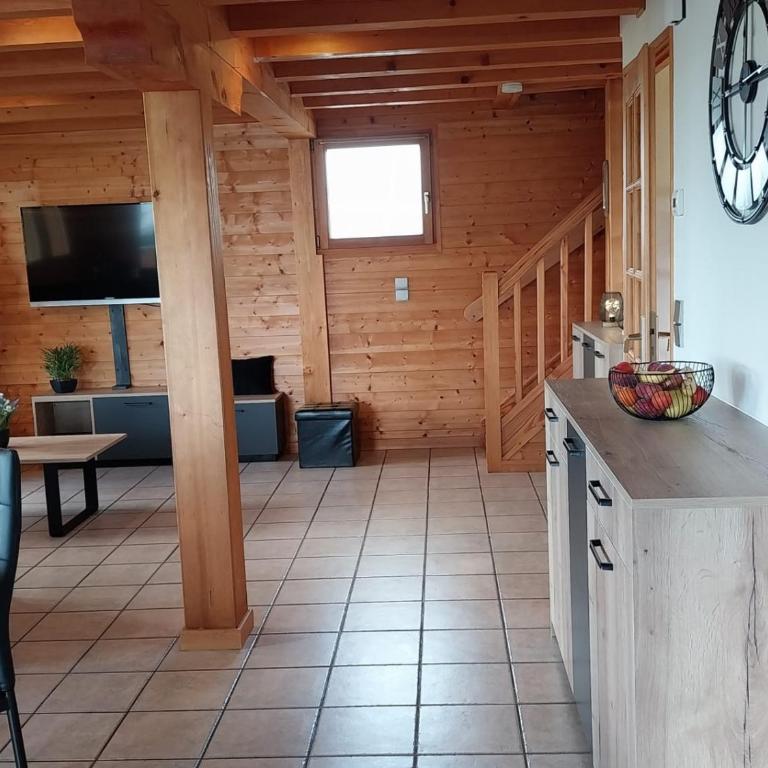 Chalet spacieux avec Wi-Fi et parking, animaux admis - FR-1-671-324 - Chalet - 36