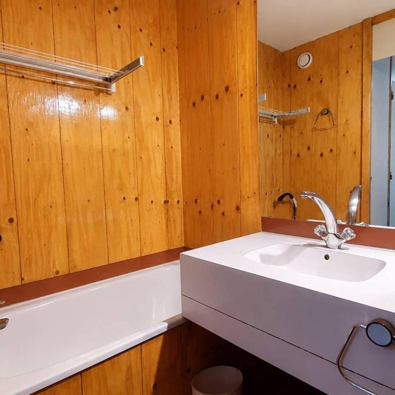 Appartement duplex 7 pers, pistes, commerces, parking, balcon - Appartement 1 Chambre - 9