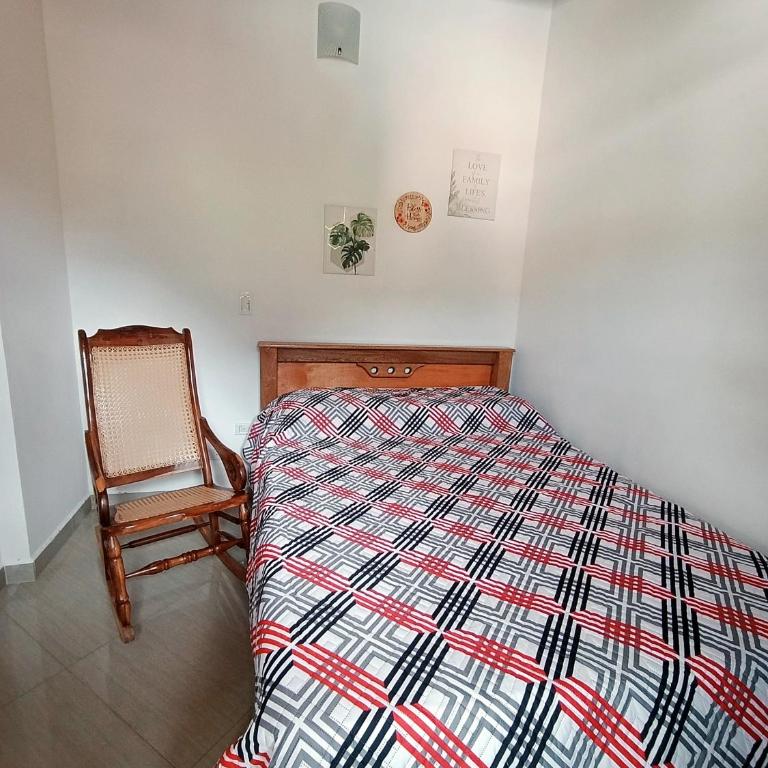 Apartamento con vista a la montaña muy cerca del centro de Jardín - Apartamento de 2 dormitorios - 10