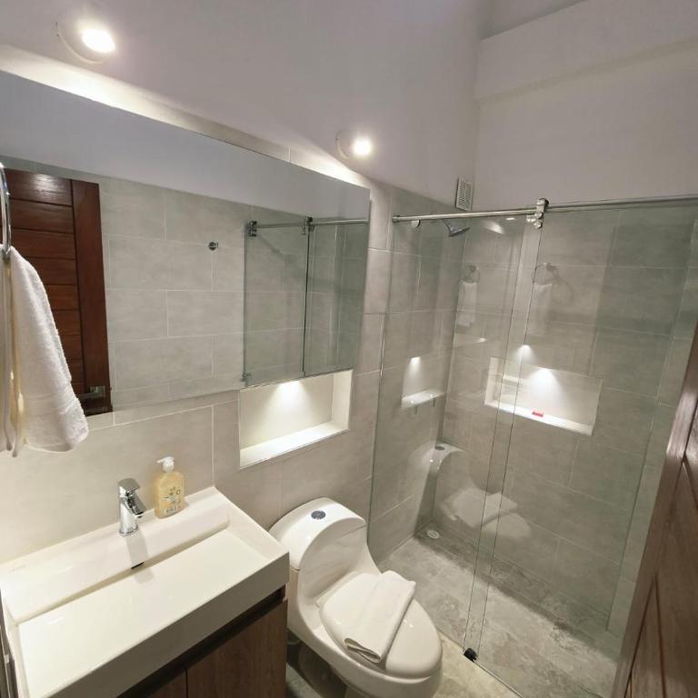 Hotel Los Olivos - Two-Bedroom Deluxe Apartment with Balcony - 3