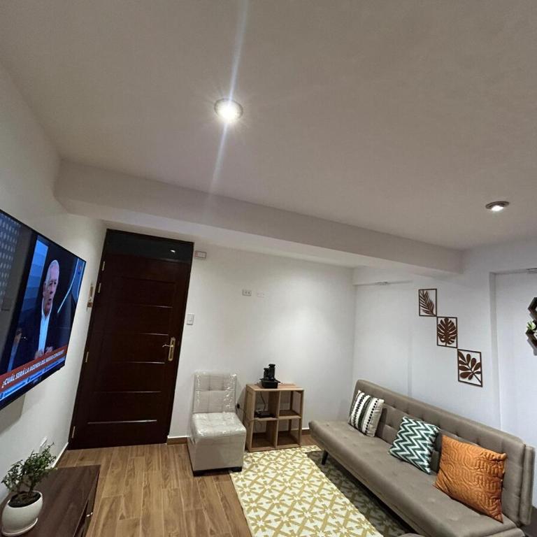 Modern apartment in Cusco - Kitchen, Washer and TV - Two-Bedroom Apartment - 16