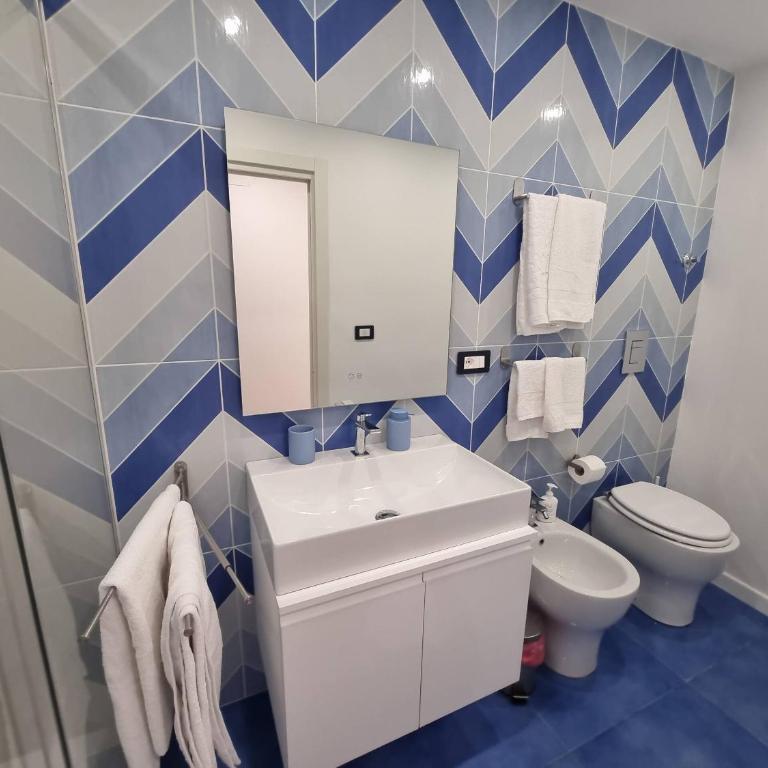 Terrazza Elvira - Appartamento con 2 Camere da Letto, Terrazza e Vista Mare - 14
