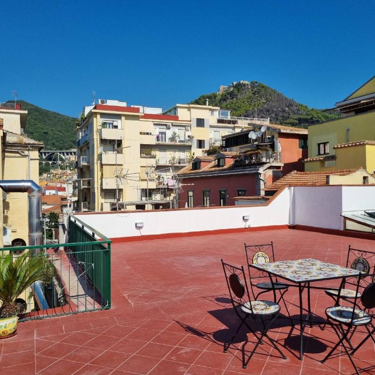 Terrazza Elvira - Appartamento con 2 Camere da Letto, Terrazza e Vista Mare - 12