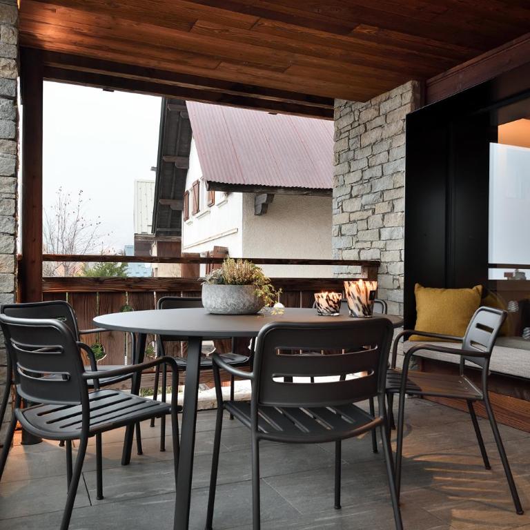 Homency - Chalet White Stone Neige et Soleil - Three-Bedroom Deluxe Apartment - 6