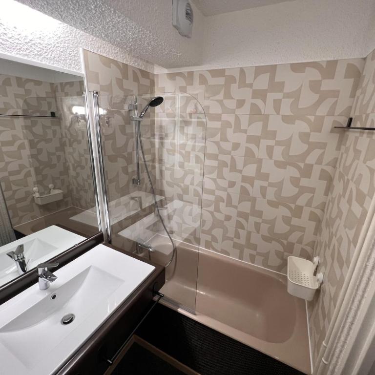 Studio Premium pied piste Belle ETOILE, Parking INCLUS - Studio with Mountain View - 10