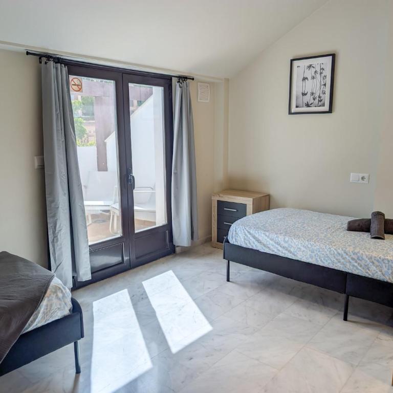 Casa Sur: Spacious & stylish 4BR by the sea - Maison 4 Chambres - 24