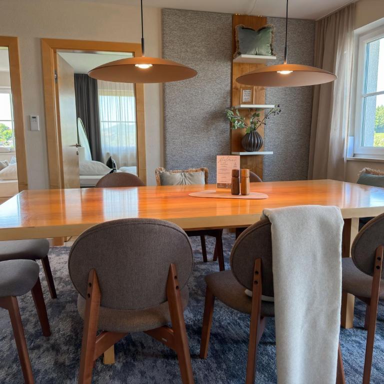 "SONNTAGSGLÜCK" - Premium Apartments Seekirchen, ruhiges Feriendomizil im Grünen, gemeinsamer Poolarea - Haus mit 5 Schlafzimmern - 54
