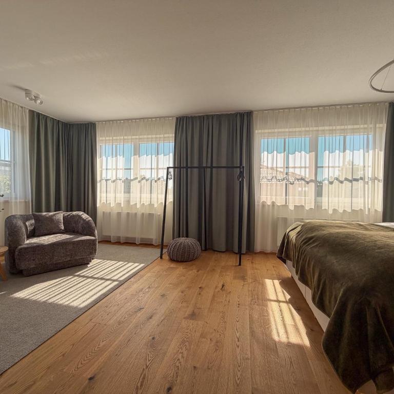 "SONNTAGSGLÜCK" - Premium Apartments Seekirchen, ruhiges Feriendomizil im Grünen, gemeinsamer Poolarea - Haus mit 5 Schlafzimmern - 11