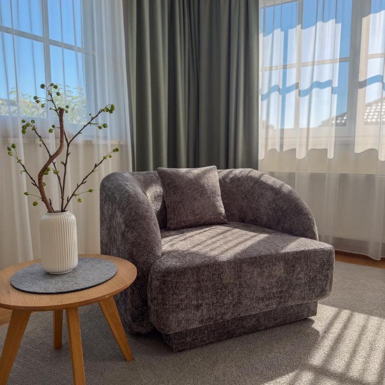 "SONNTAGSGLÜCK" - Premium Apartments Seekirchen, ruhiges Feriendomizil im Grünen, gemeinsamer Poolarea - Haus mit 5 Schlafzimmern - 3