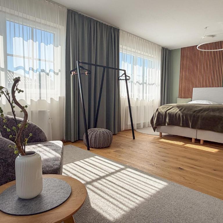 "SONNTAGSGLÜCK" - Premium Apartments Seekirchen, ruhiges Feriendomizil im Grünen, gemeinsamer Poolarea - Haus mit 5 Schlafzimmern - 2