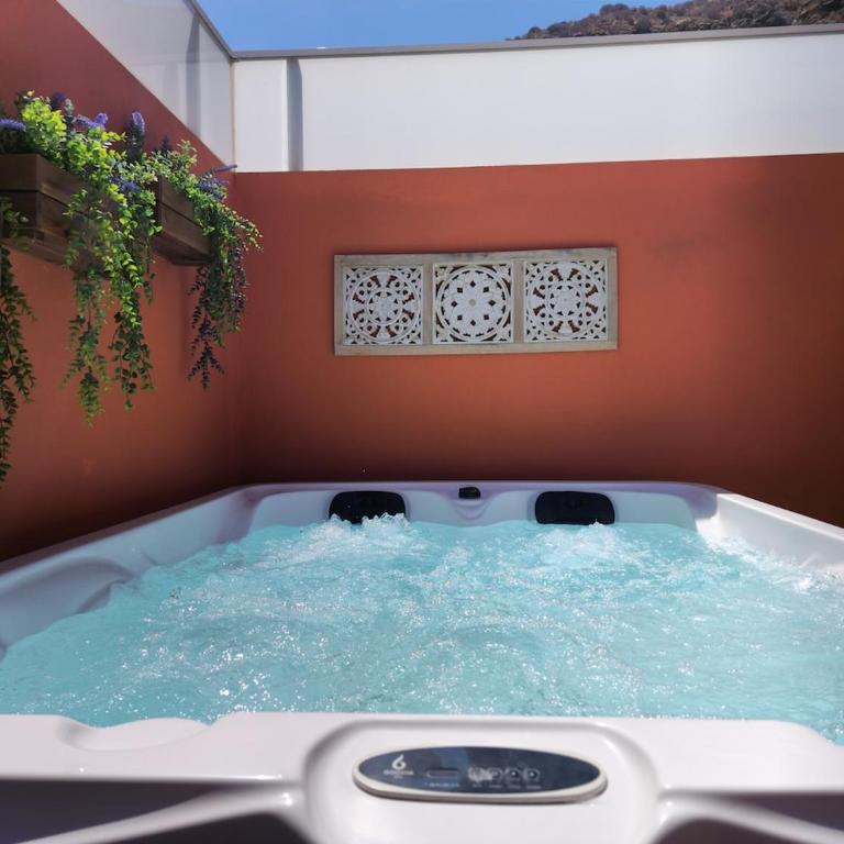 Fantástico ático con Jacuzzi y preciosa terraza - Apartamento de 2 dormitorios - 5