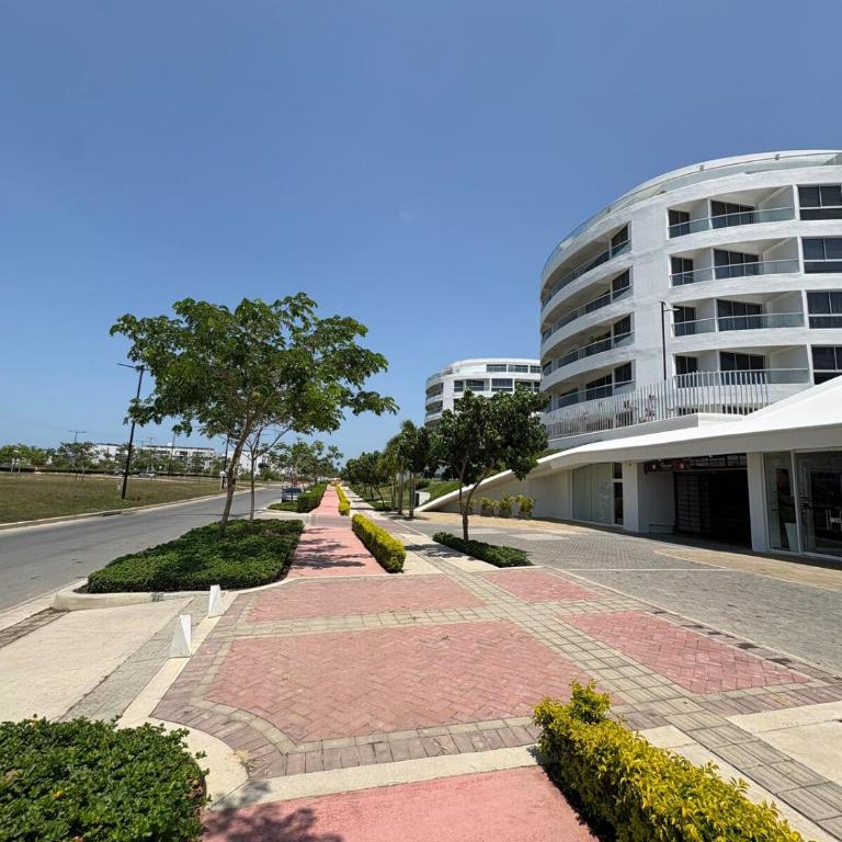 Amplio apartamento familiar con piscina en Serena del Mar - Two-Bedroom Apartment - 34