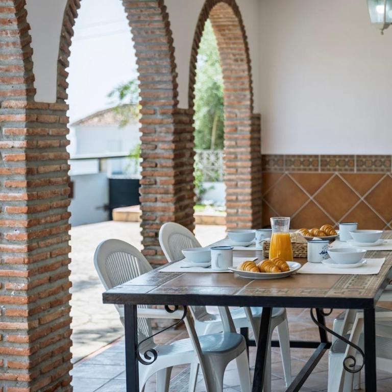 Villa Nerja with Pool, BBQ, Games & Fireplace - Villa de 3 dormitorios - 22