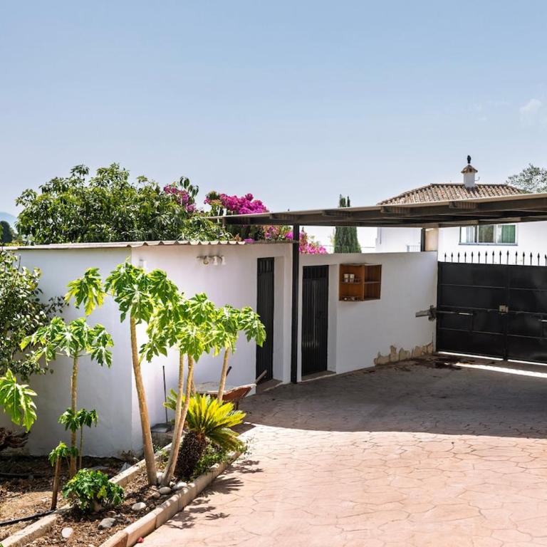 Villa Nerja with Pool, BBQ, Games & Fireplace - Villa de 3 dormitorios - 40