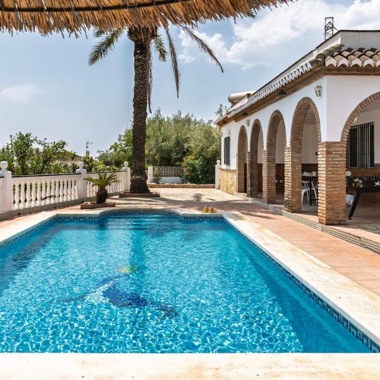 Villa Nerja with Pool, BBQ, Games & Fireplace - Villa de 3 dormitorios - 31