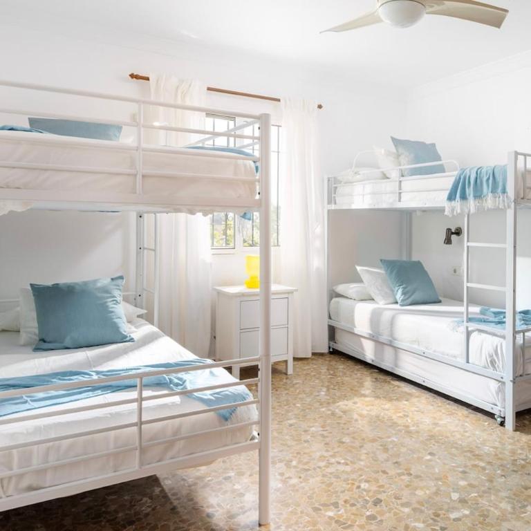 Villa Nerja with Pool, BBQ, Games & Fireplace - Villa de 3 dormitorios - 17