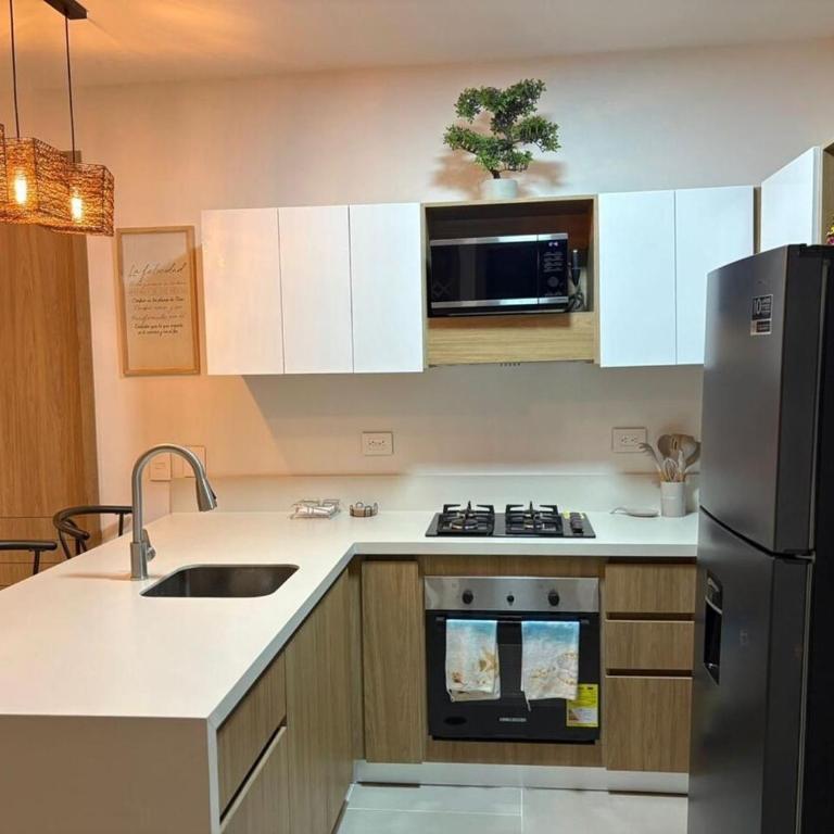 Amplio apartamento para 6 con piscina y playa en Baía Kristal - Two-Bedroom Apartment - 3