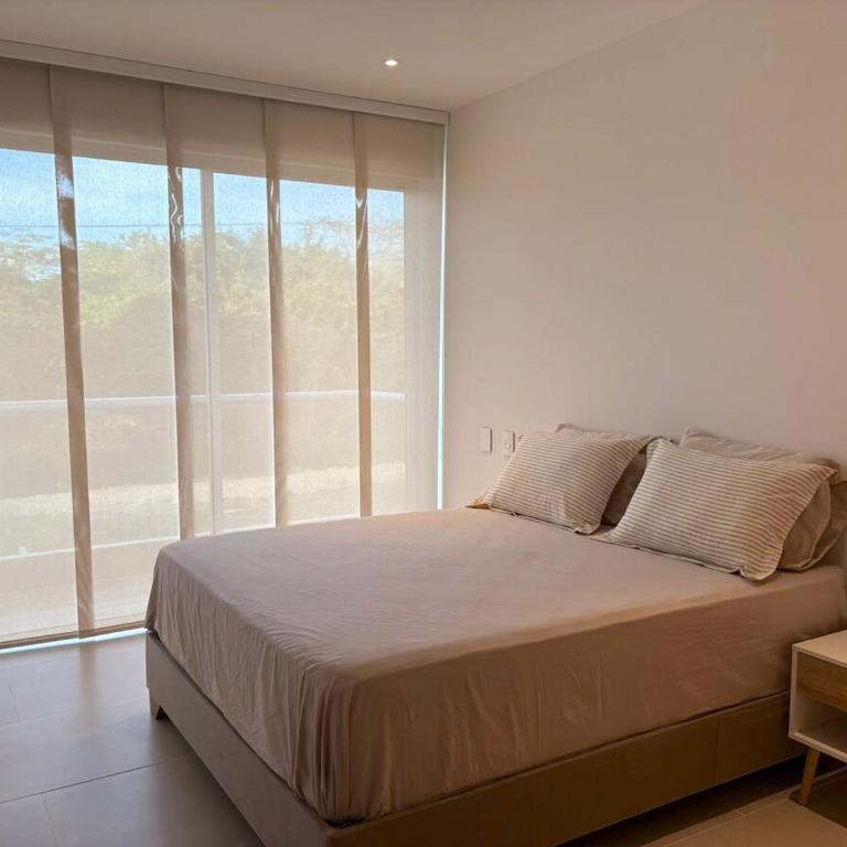 Amplio apartamento para 6 con piscina y playa en Baía Kristal - Two-Bedroom Apartment - 12