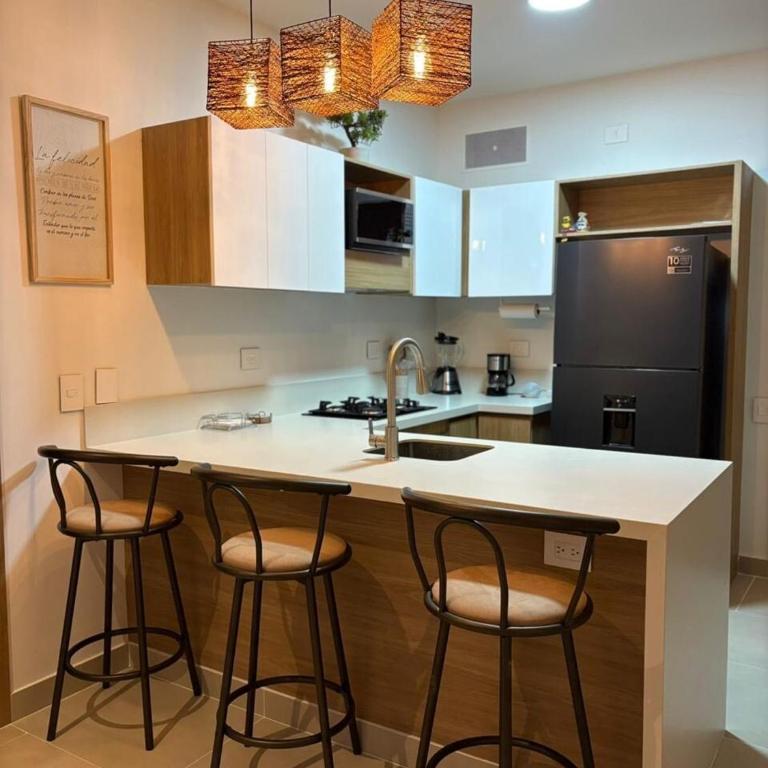 Amplio apartamento para 6 con piscina y playa en Baía Kristal - Two-Bedroom Apartment - 34