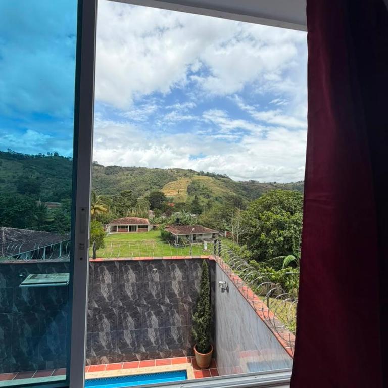 HOTEL BOUTIQUE NR - Habitación Doble con vistas a la montaña - 10