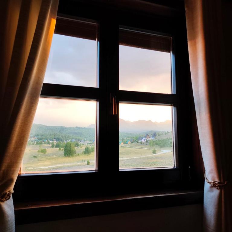 Mountain Soul Rest - Two-Bedroom House - 4