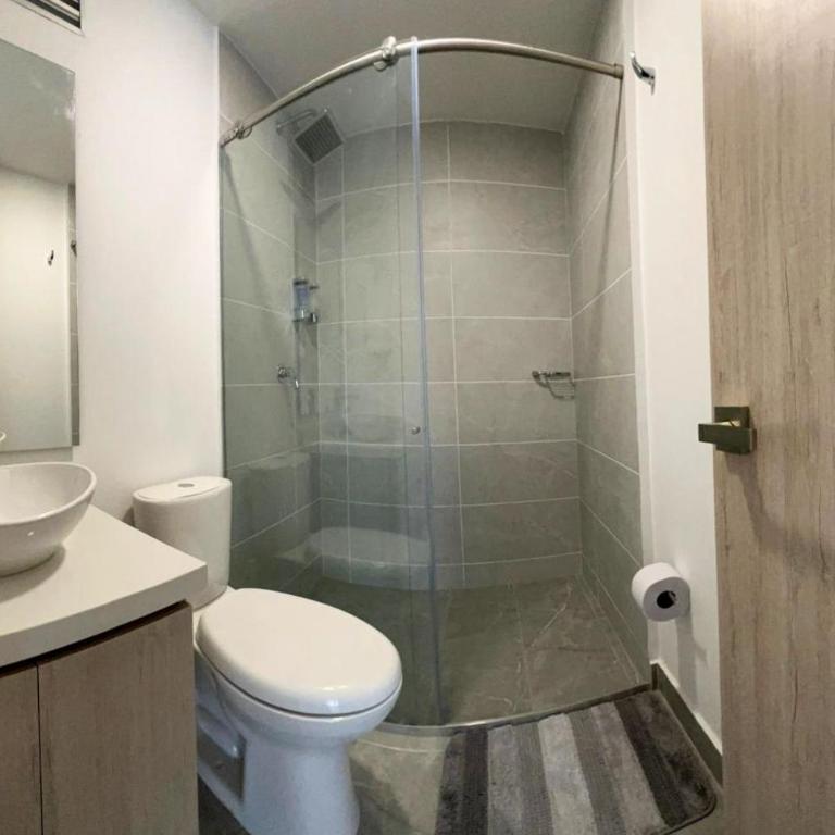Apartamento con parqueadero zona cable y estadio - Apartamento de 3 dormitorios - 4
