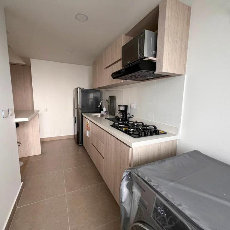 Apartamento con parqueadero zona cable y estadio - Apartamento de 3 dormitorios - 13