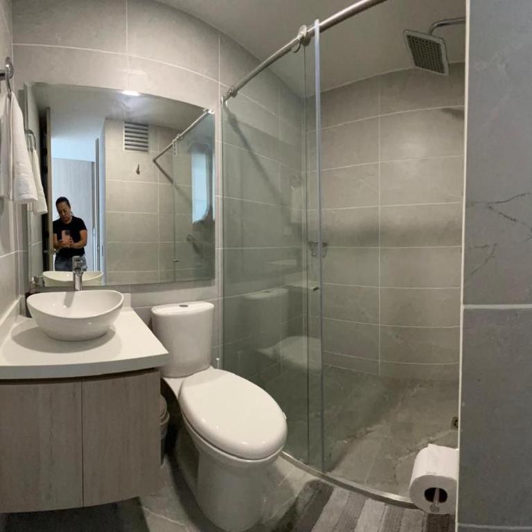 Apartamento con parqueadero zona cable y estadio - Apartamento de 3 dormitorios - 21