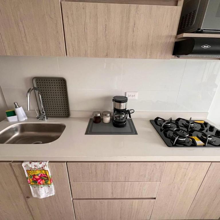 Apartamento con parqueadero zona cable y estadio - Apartamento de 3 dormitorios - 26