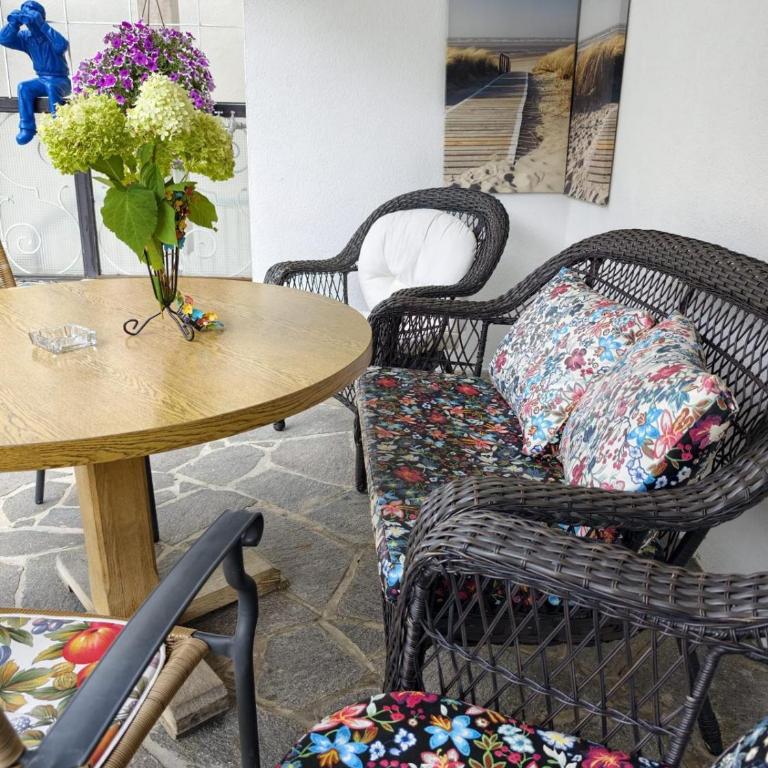 Apartment Deluxe Mutters-Ihr Zuhause bei Innsbruck! Perfekt für Familien, Gruppen bist 5 Personen !Bestes Preis Leistung! - Three-Bedroom Apartment - 37