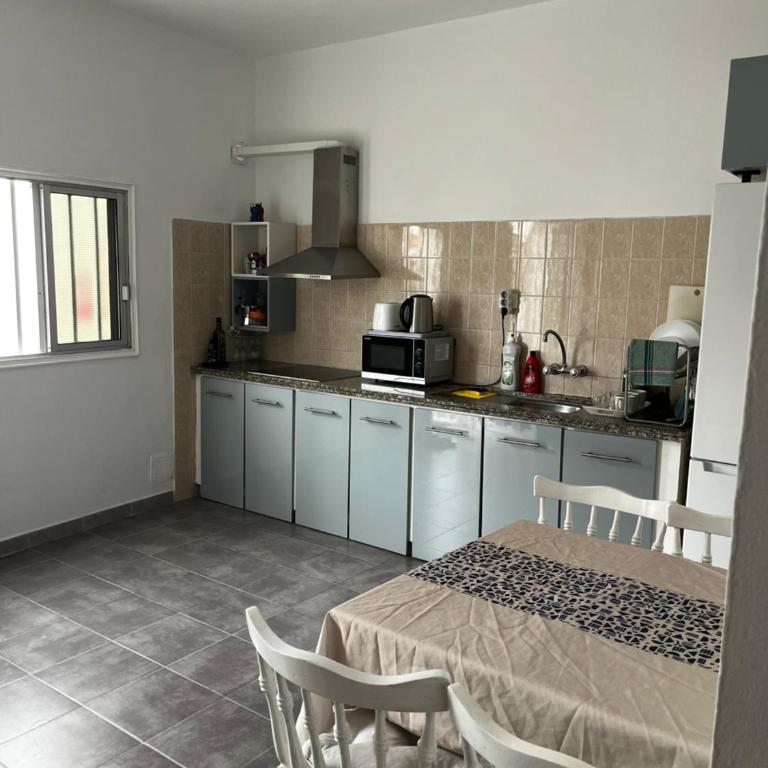 Quiet apartment with terrasa 5 min Playa Los Cristianos - Apartment - 9