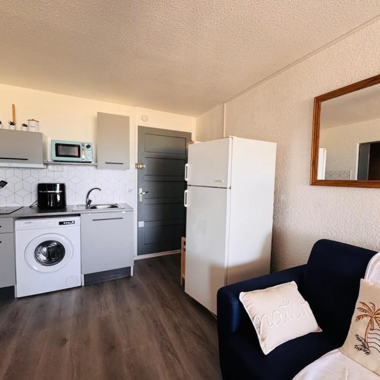 Superbe vu mer, les pieds dans l'eau - climatisé - One-Bedroom Apartment - 6