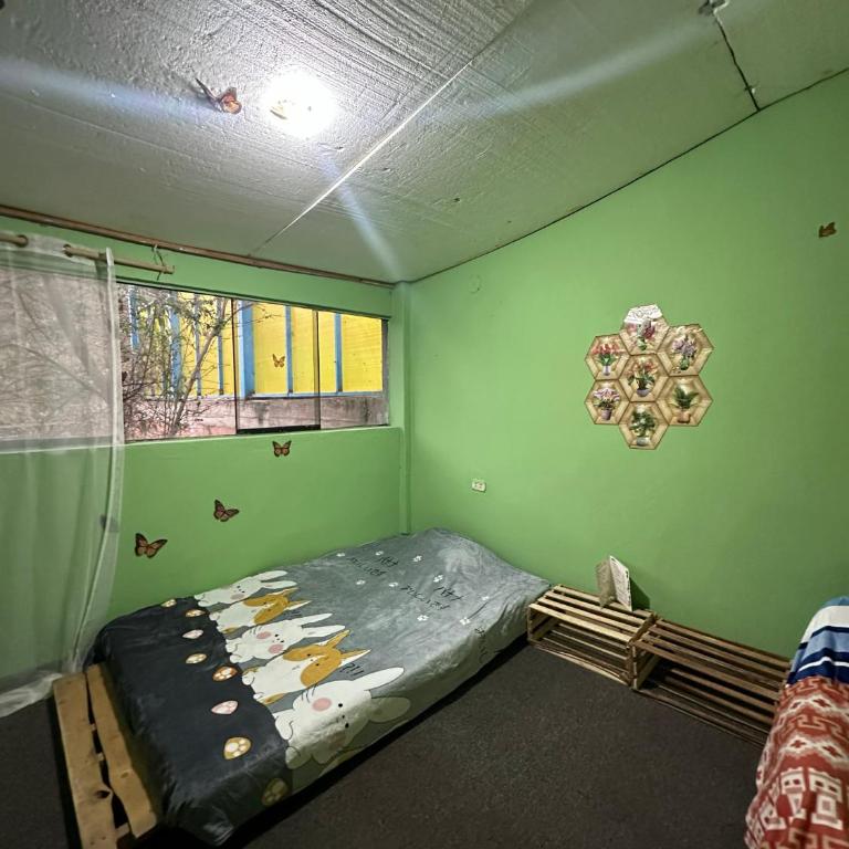 Sacred Valley Boutique Vegan Guesthouse - Family Room - 2