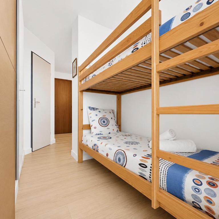 T2 charmant à Canet avec parking et balcon vue mer - Two-Bedroom Apartment - 12
