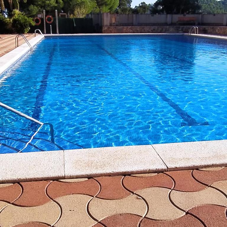 Studio with a large pool in Tossa de Mar - Apartamento de 1 dormitorio - 2