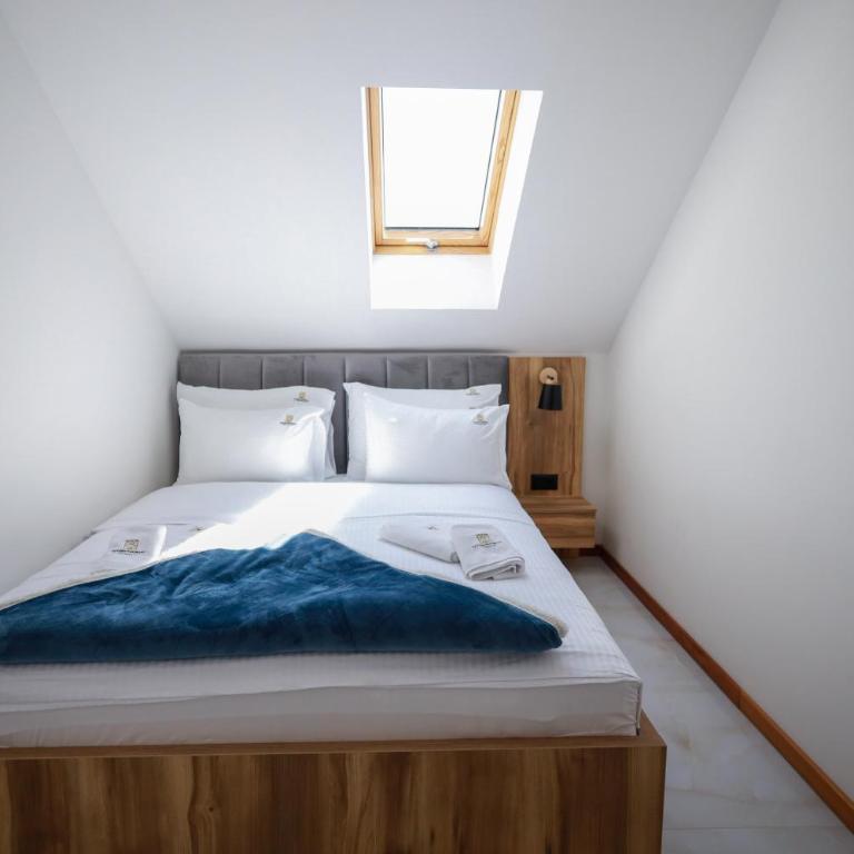 Golden Residence Zlatibor - Three-Bedroom Apartment - 7