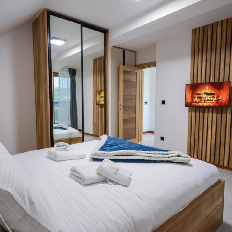 Golden Residence Zlatibor - Three-Bedroom Apartment - 28
