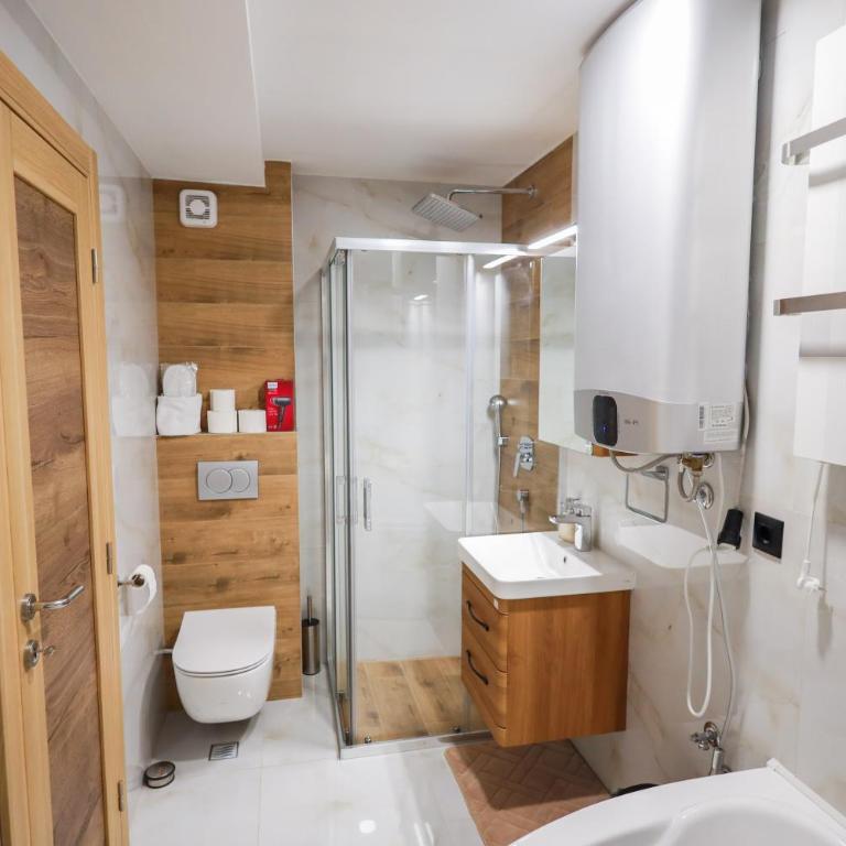 Golden Residence Zlatibor - Three-Bedroom Apartment - 8