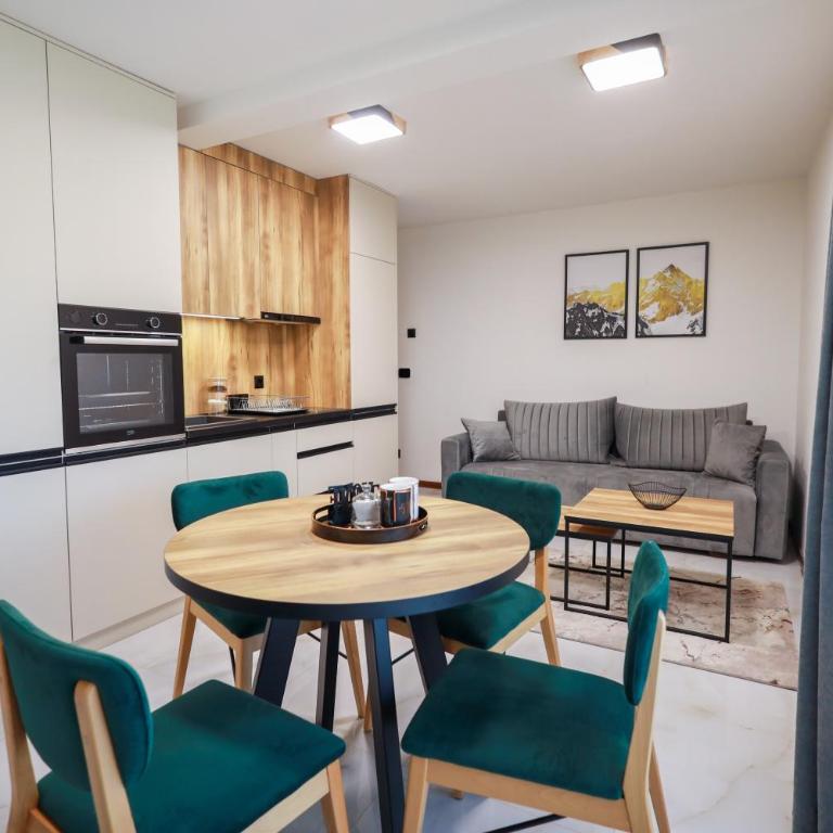 Golden Residence Zlatibor - Three-Bedroom Apartment - 21
