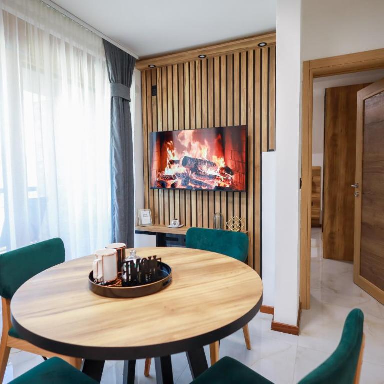 Golden Residence Zlatibor - Three-Bedroom Apartment - 35