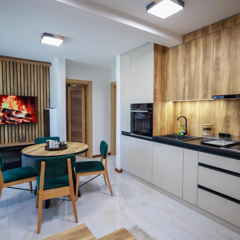 Golden Residence Zlatibor - Three-Bedroom Apartment - 15