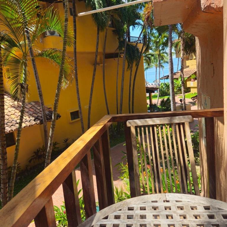 Hermoso alojamiento en los Tules, frente al mar en medio de hermosos jardines, es Unico!!! - Studio with Balcony - 6