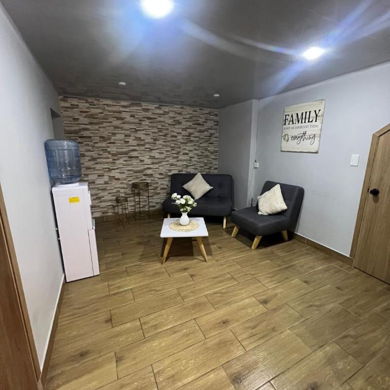 Alojamiento casa Valencia en el centro de Filandia, Quindío - Apartamento de 3 dormitorios - 15